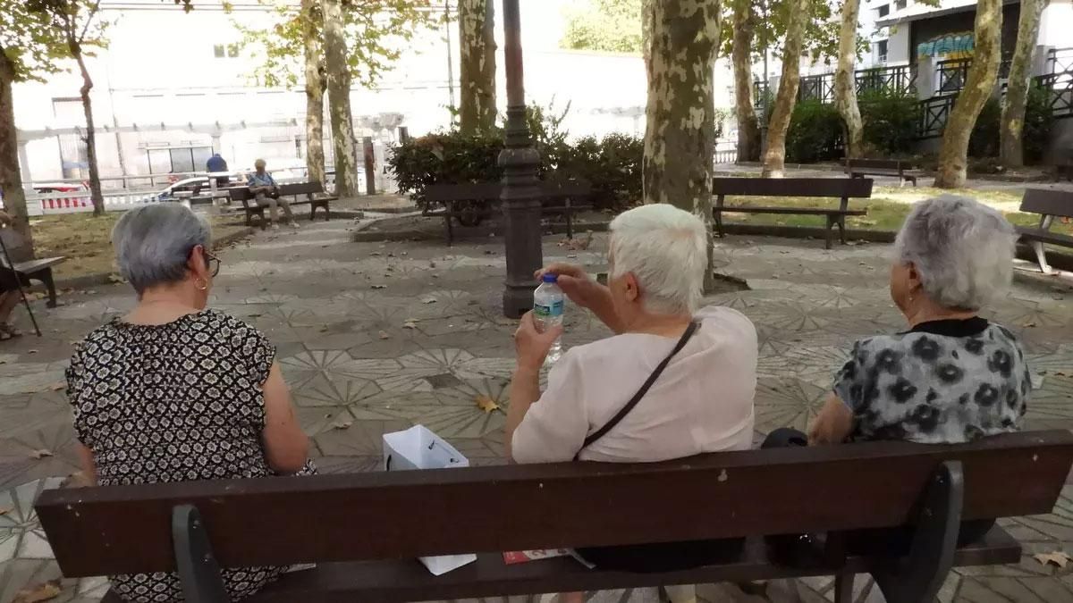 Mayores de 65 años, en riesgo extremo y elevado en más de 200 concellos gallegos