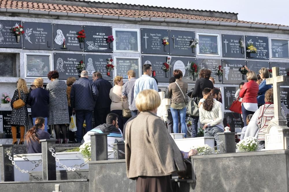 Día de Difuntos en el cementerio de Pando, Langreo