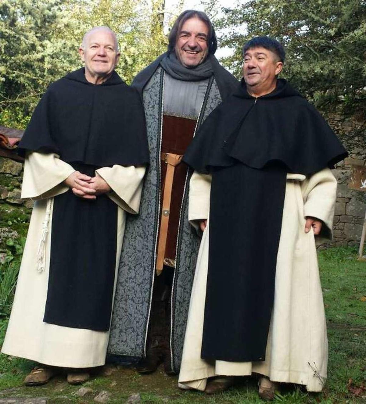 Junto a los también grovenses José Túñez y Manuel Campos. // FDV
