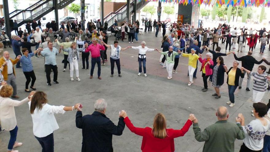 Els amants de les sardanes vibren novament amb l’Aplec de Figueres