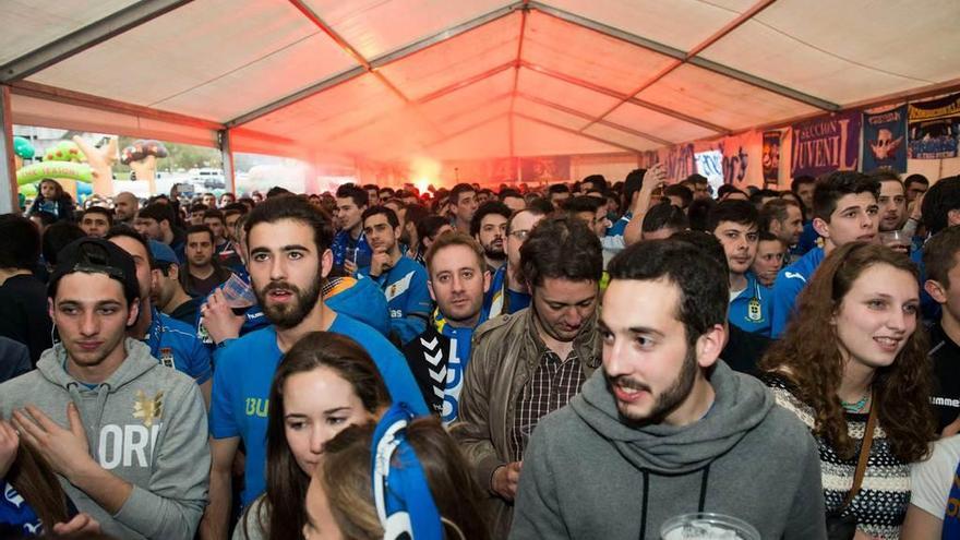 Los aficionados azules, en la celebración de la pasada temporada.