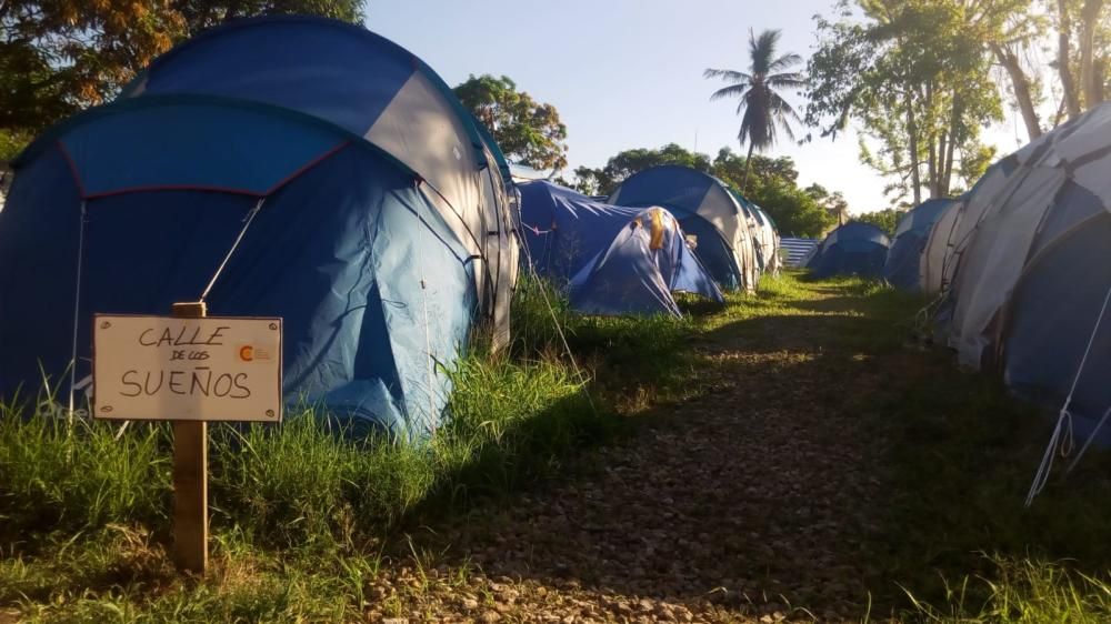 El enfermero de La Aparecida forma parte del equipo STARS del Gobierno de España de respuesta rápida en hospital de campaña a catástrofes. Imágenes del reconocimiento y de la labor en Mozambique.