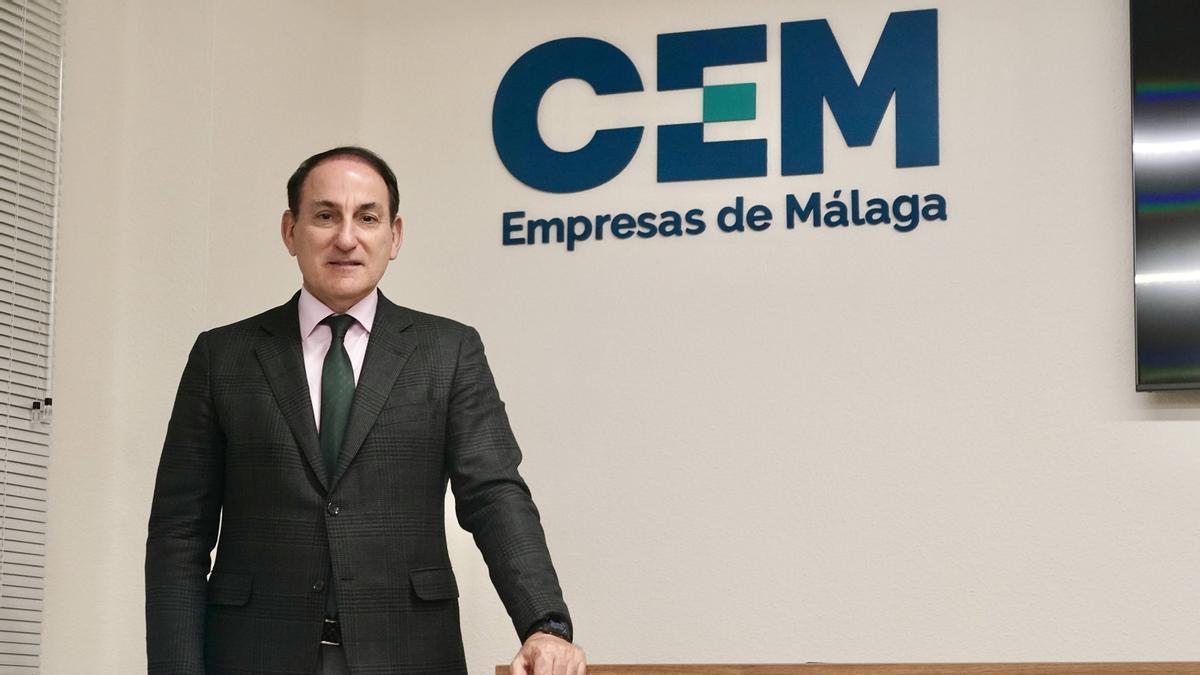 El presidente de la Confederación de Empresarios de Málaga (CEM), Javier González de Lara, ha expresado este martes su apoyo a la sociedad y el empresariado de Ceuta.