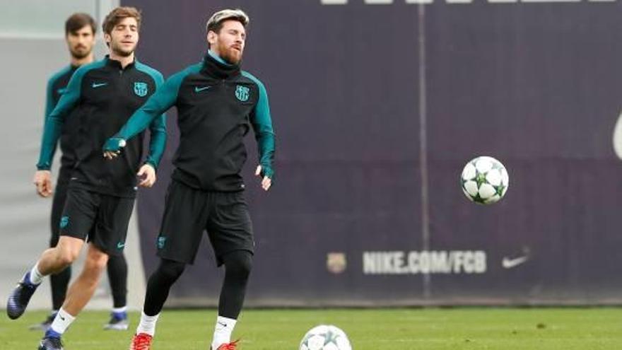 Leo Messi, exercitant-se ahir a la Ciutat Esportiva, va ser confirmat com a titular.