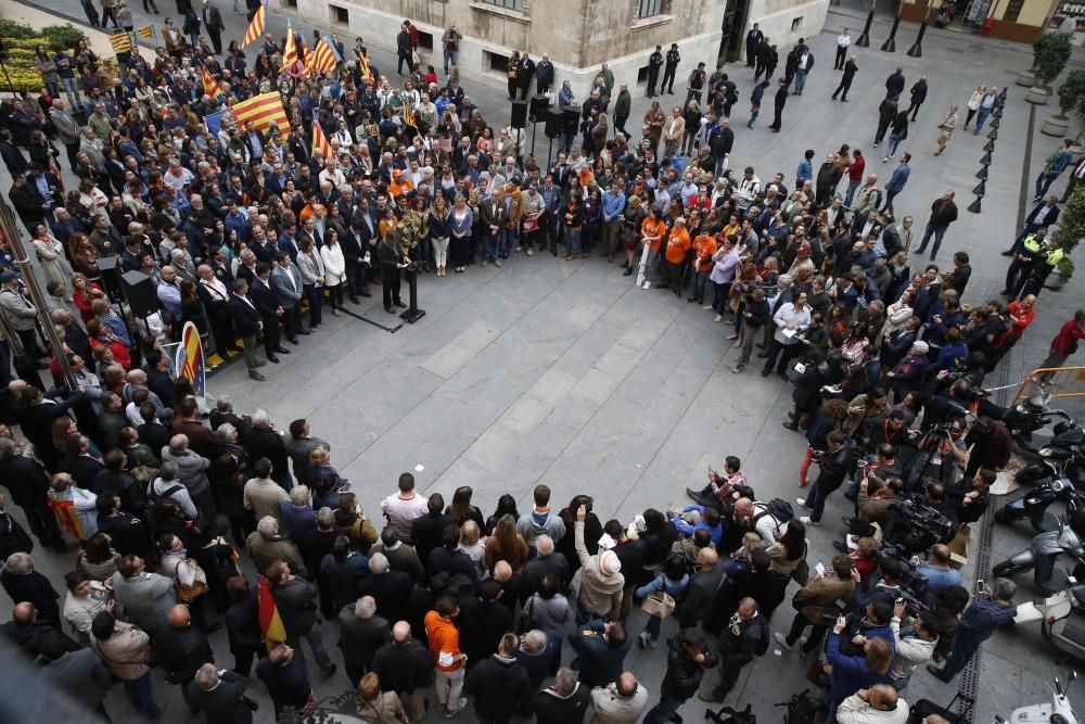 Concentración de Ciudadanos en defensa del Estatuto de Autonomía