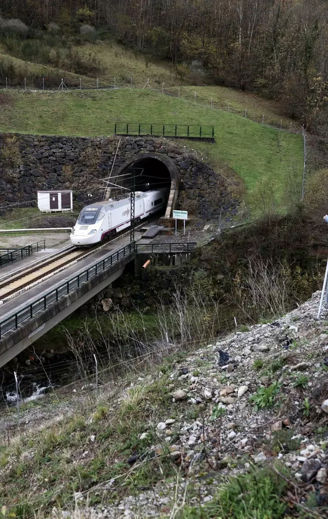 Casi 2.000 millones en licitaciones del Corredor Atlántico