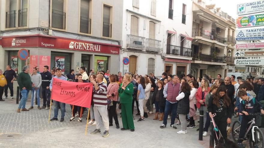 Segunda concentración en Fernán Núñez para protestar por el arresto de un vecino