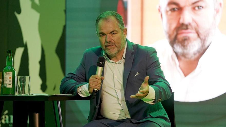 Carlos Paniceres, en Amar Asturias: "Tenemos que ponernos todos de acuerdo para hacer algo por esta tierra que nos apasiona"