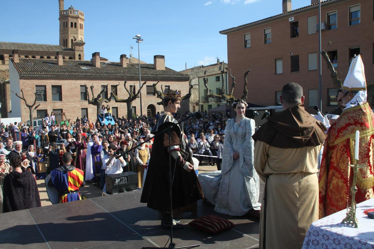 Recreación de la boda de Pedro IV y María de Navarra en Alagón.