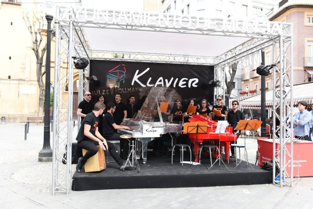 'Pianos en la calle' en la Plaza de las Flores