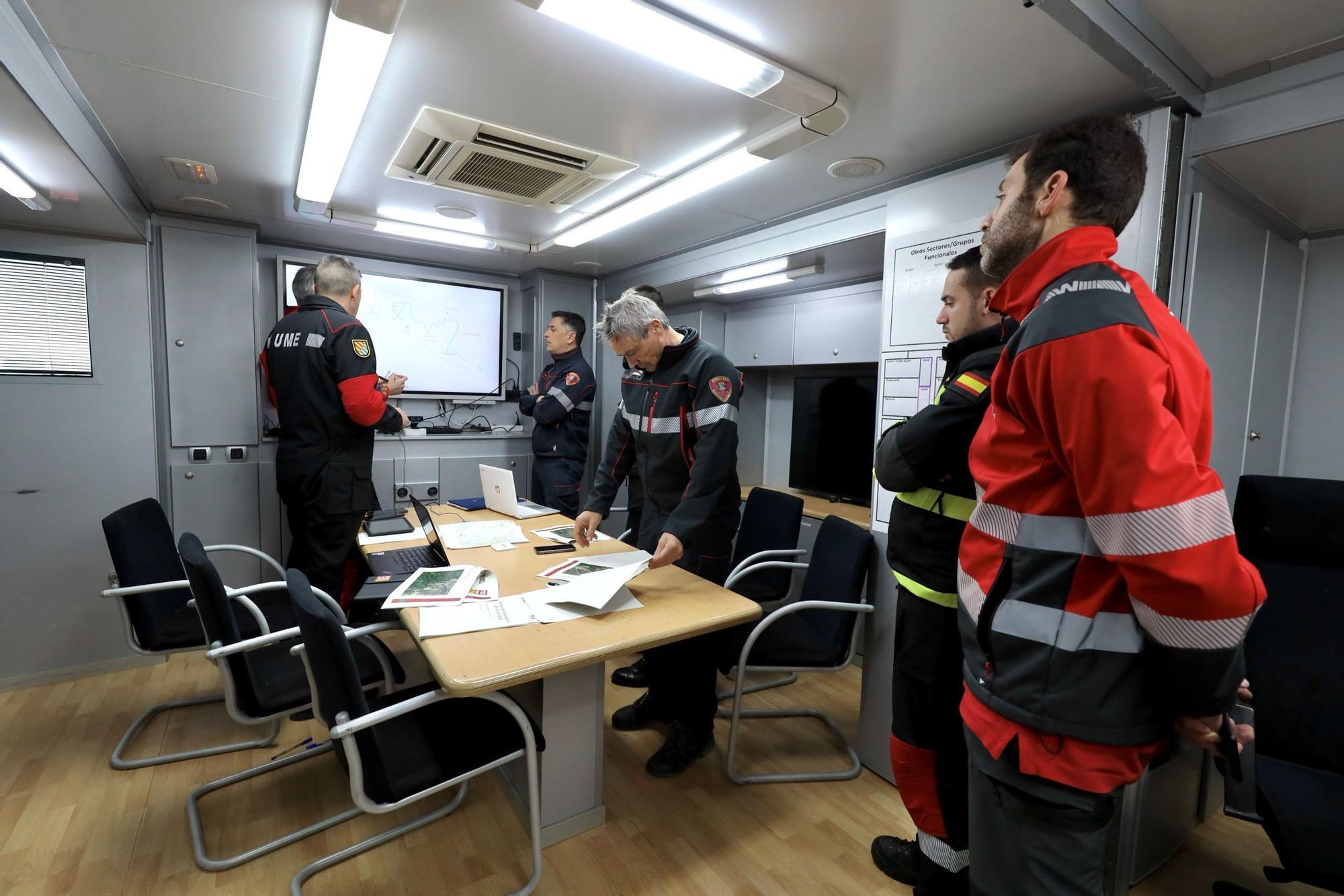 En imágenes | La crecida del Ebro pierde fuerza en la Ribera Alta