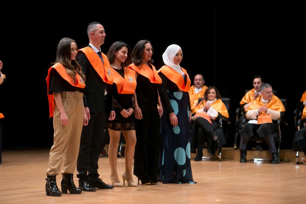 Graduación de alumnos de la Facultad de Económicas