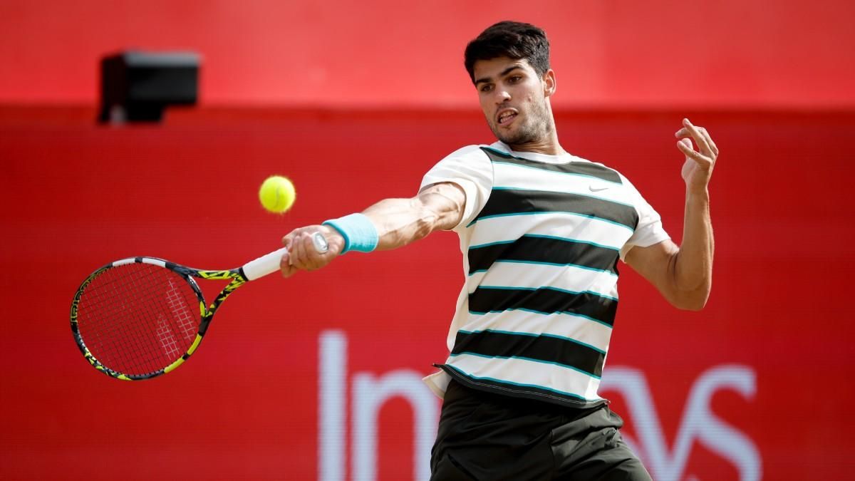 Carlos Alcaraz, durante un partido en Queen's