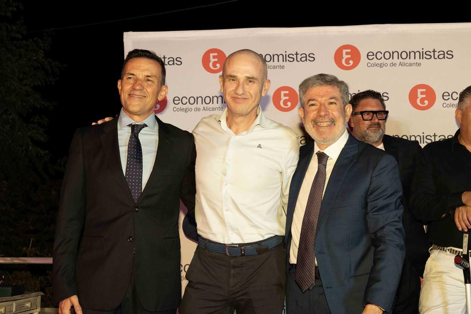 Los Economistas de Alicante celebran su cena anual en honor a su patrón