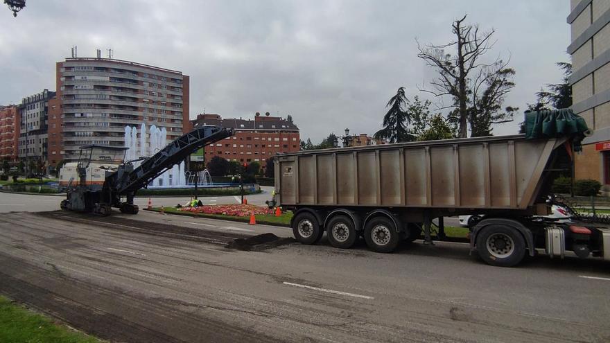 Oviedo ultima las obras de asfaltado en vías de mucho tránsito que presentaban defectos