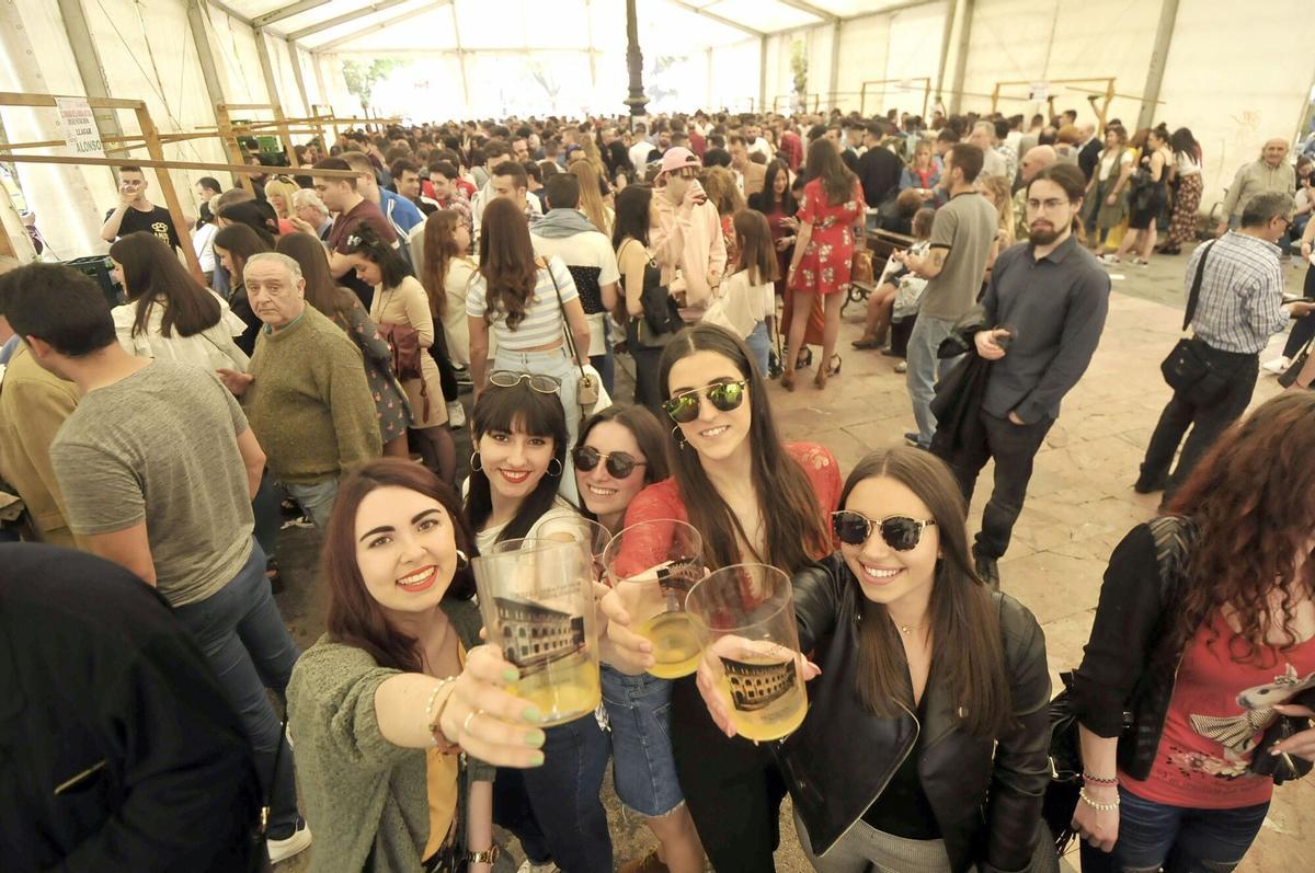 LANGREO. LA FELGUERA. FESTIVAL SIDRA EN PARQUE VIEJO