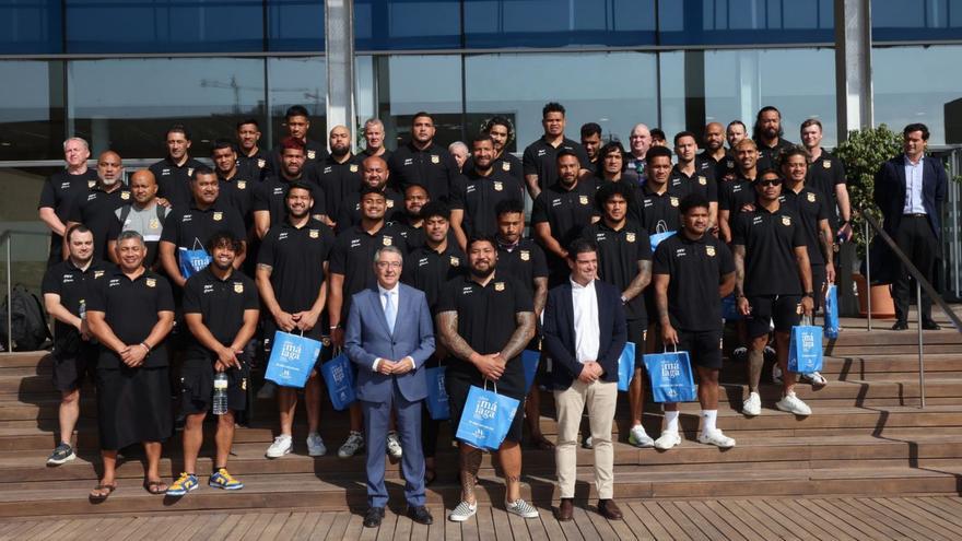 Francisco Salado recibe a la selección de rugby de Tonga