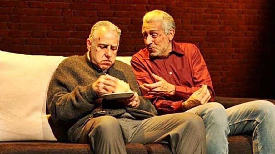 Jouse García y Marcos Orsi, en una escena de la obra.