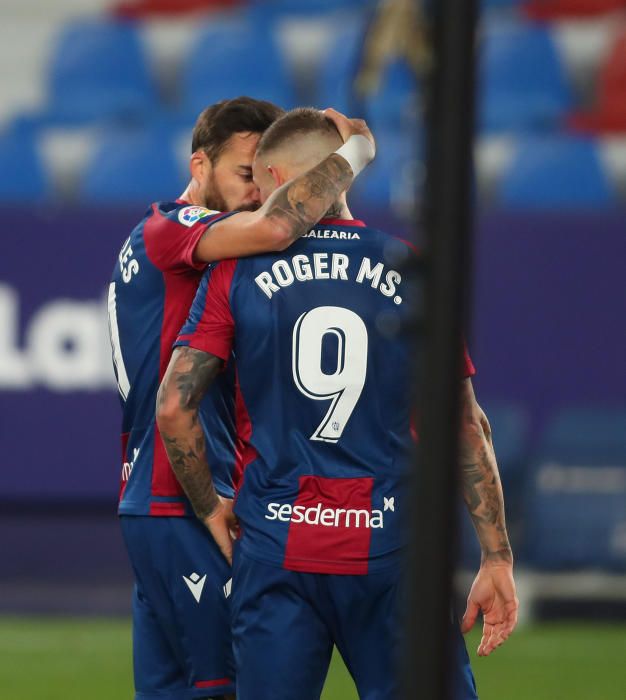 Levante - Real Valladolid, en imágenes