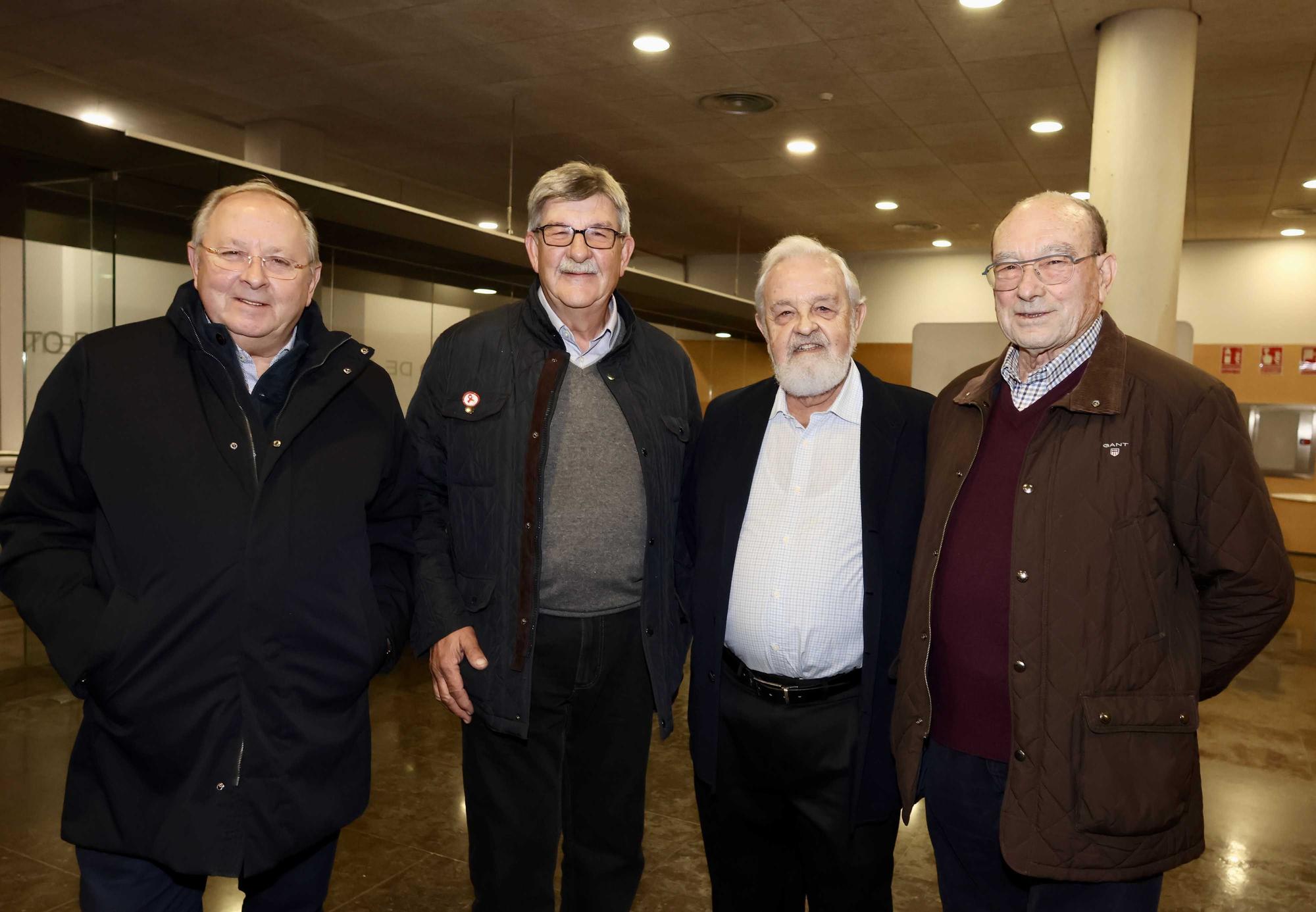 Luis Francisco Esplá y Carlos Marzal presentan la revista taurina "Quites" en Alicante