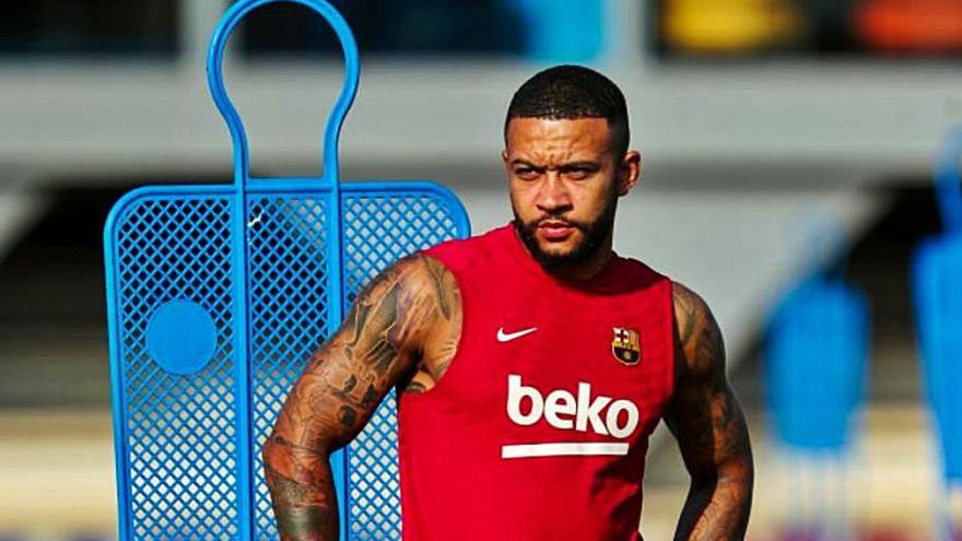 Memphis Depay en l’entrenament d’ahir. | FC BARCELONA