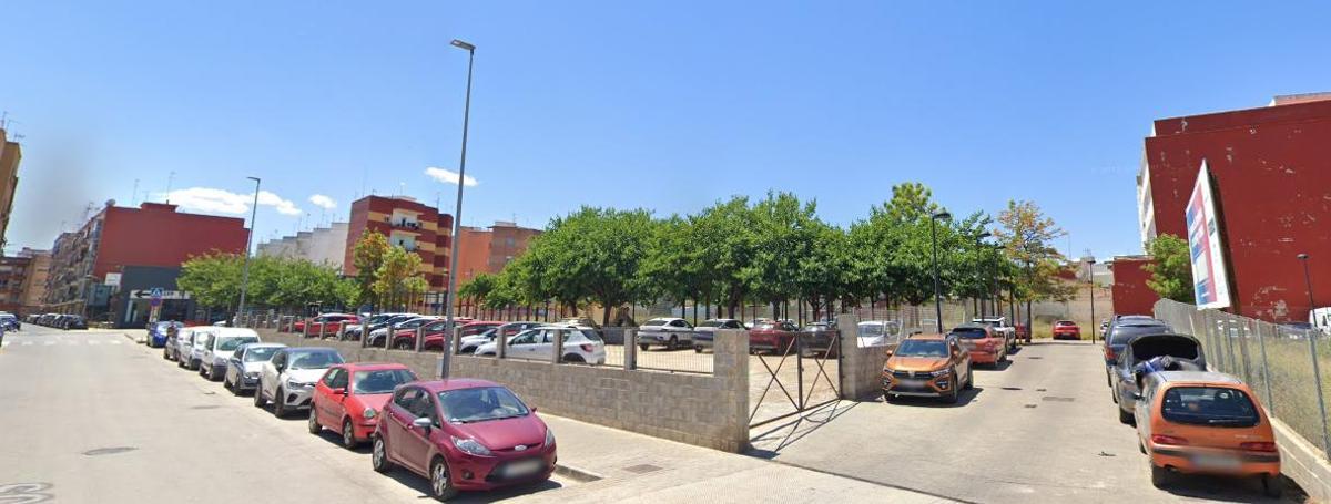 Una imagen de la calle Artesanos, 15 del barrio de Benisaet en Torrent