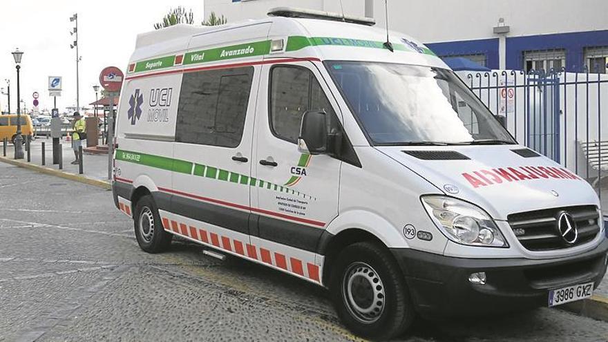 Sanidad estudiará la base de ambulancias para Peñíscola