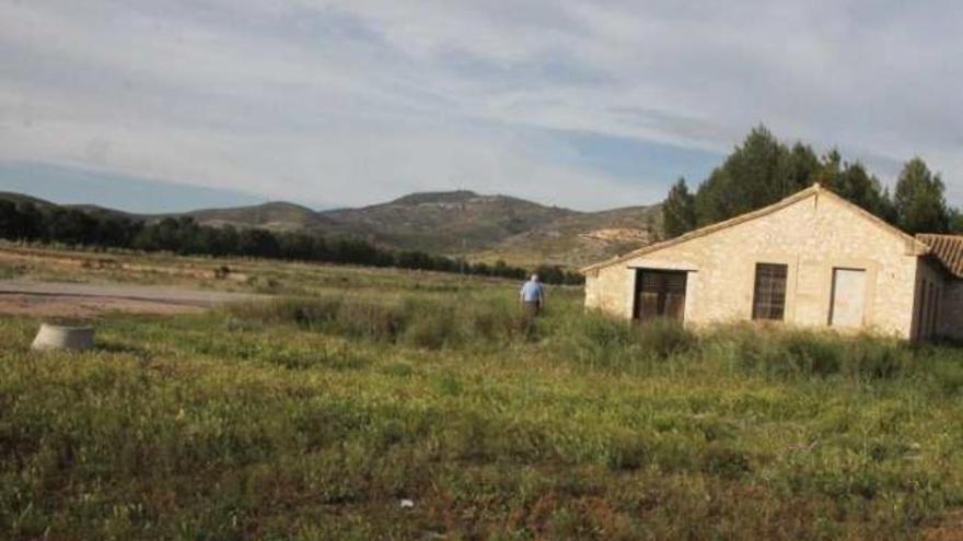 El paraje El Morrón de Villena, donde se instalará la embotelladora junto a los pozos de agua.