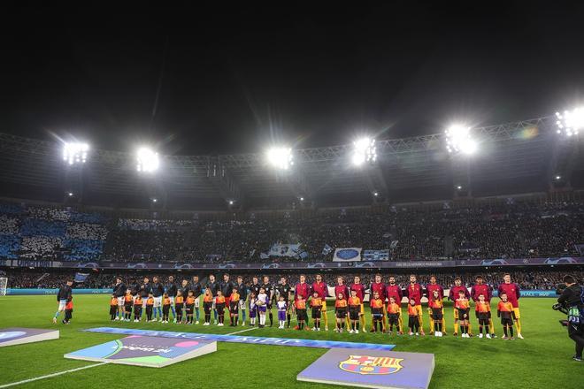 Nápoles - FC Barcelona, la ida de octavos de la Champions League, en imágenes
