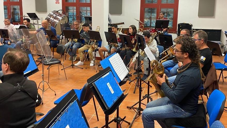 La Escuela de Educación Musical y la Banda Sinfónica Municipal se unen en un concierto &#039;mano a mano&#039;