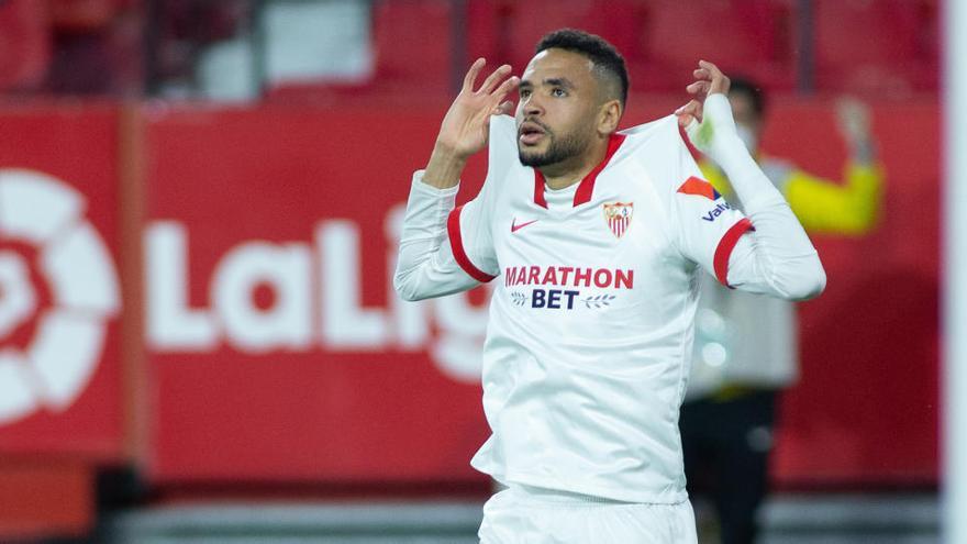 En-Nesyri celebra su gol al Betis.