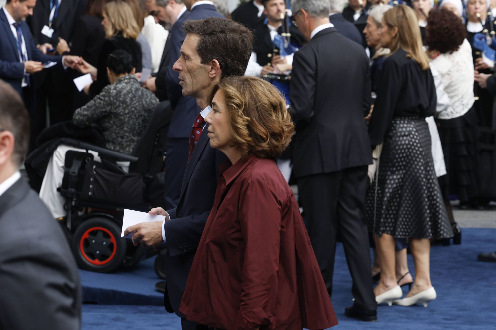  Así fue la llegada de los invitados a los premios "Princesa de Asturias" y su paso por la alfombra azul