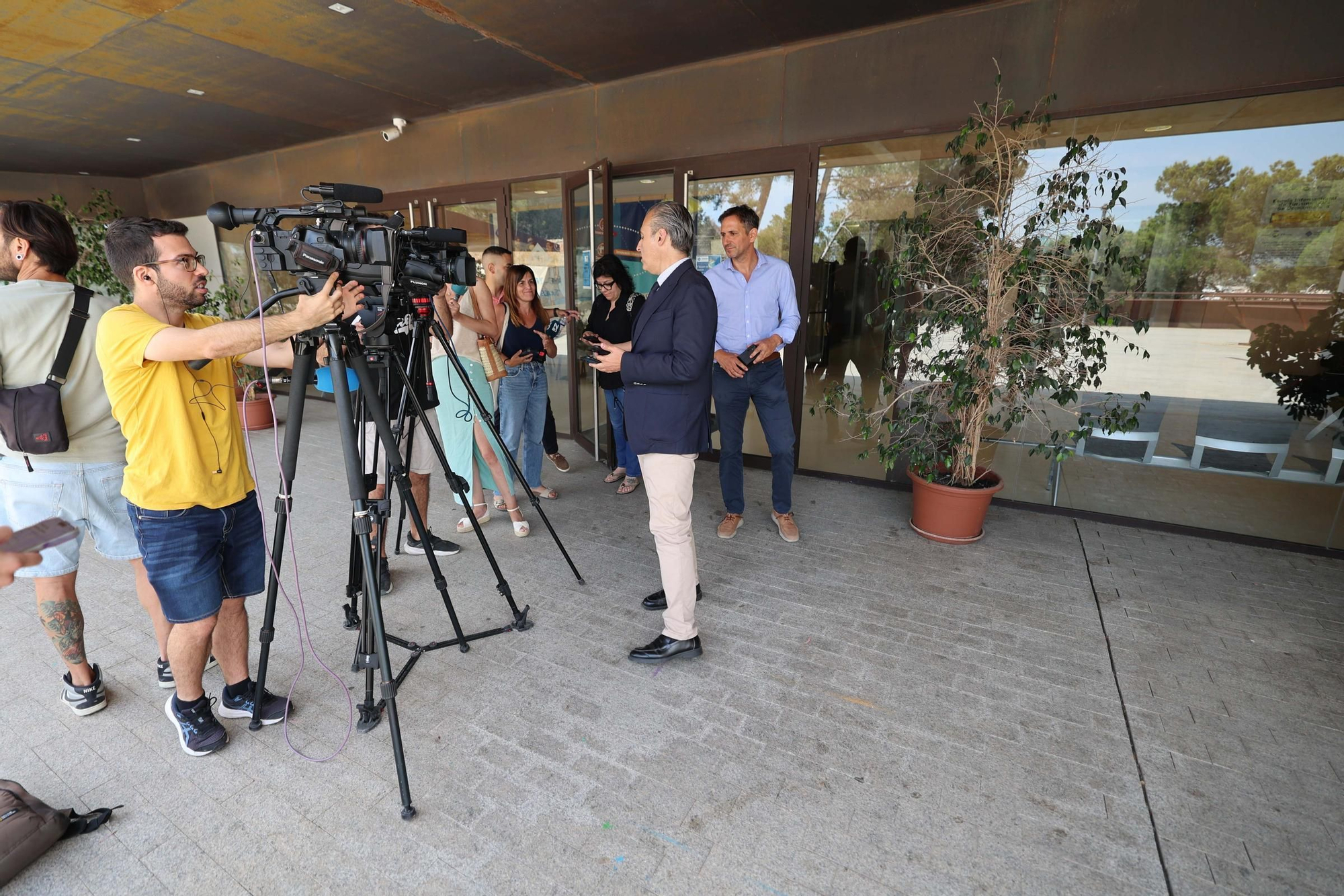Galería: Imágenes de la reunión del conseller de Educación con los directores de los centros de Ibiza y Formentera