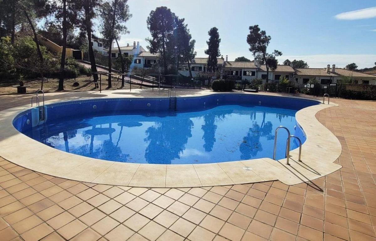 Casa con piscina y terraza en Las Jaras