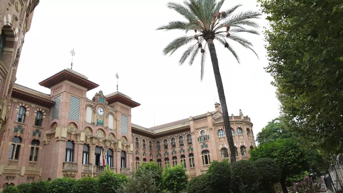 Fachada del Rectorado de la Universidad de Córdoba.