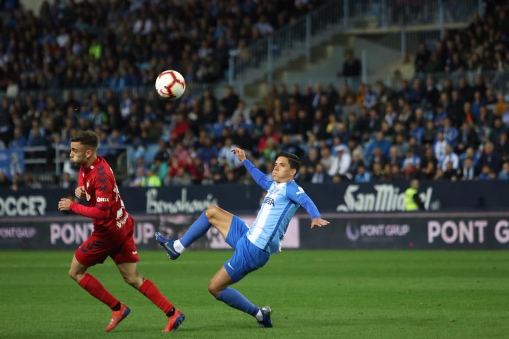 El Málaga se adelantó, perdonó y desapareció en una segunda mitad donde vio como el Osasuna remontaba para llevarse el choque