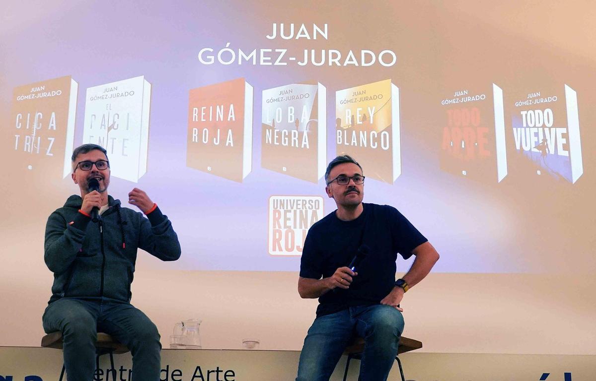El escritor Juan Gómez Jurado presenta su último libro en el CAC de Málaga.