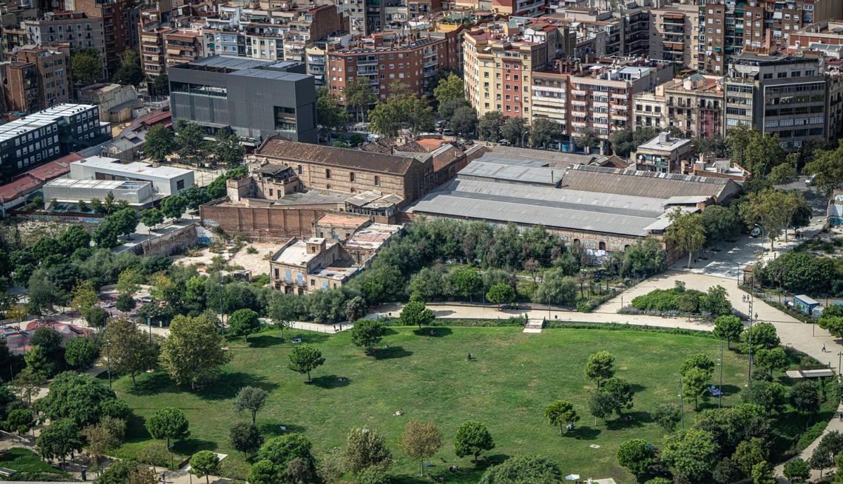 Repòquer d’obres a les Glòries el 2026 amb tramvia, metro i demolicions