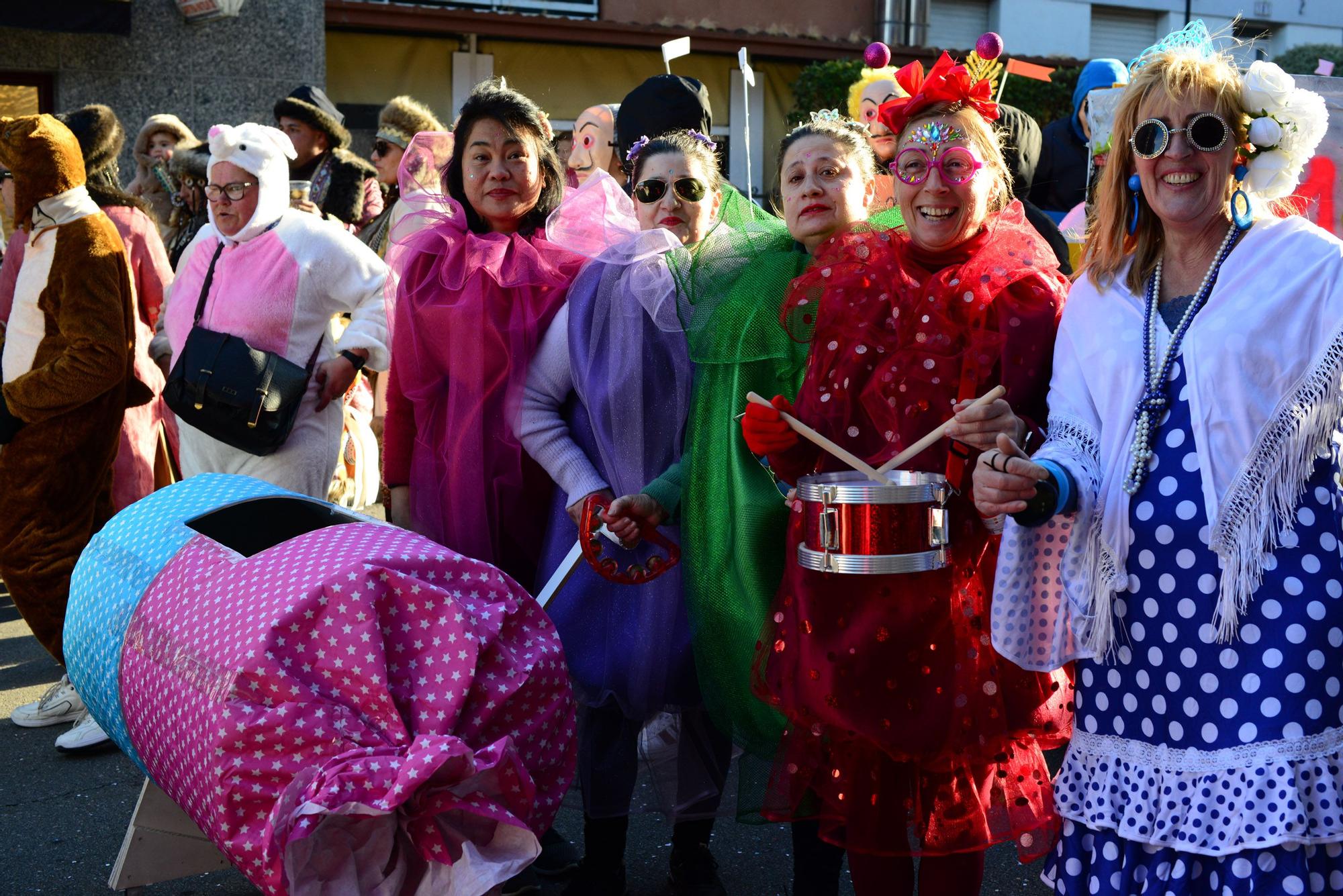 Moaña "llora" el fin del carnaval con el Enterro da Sardiña