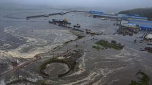 Un potent terratrèmol a Rússia estén a tot el Pacífic el risc de tsunami