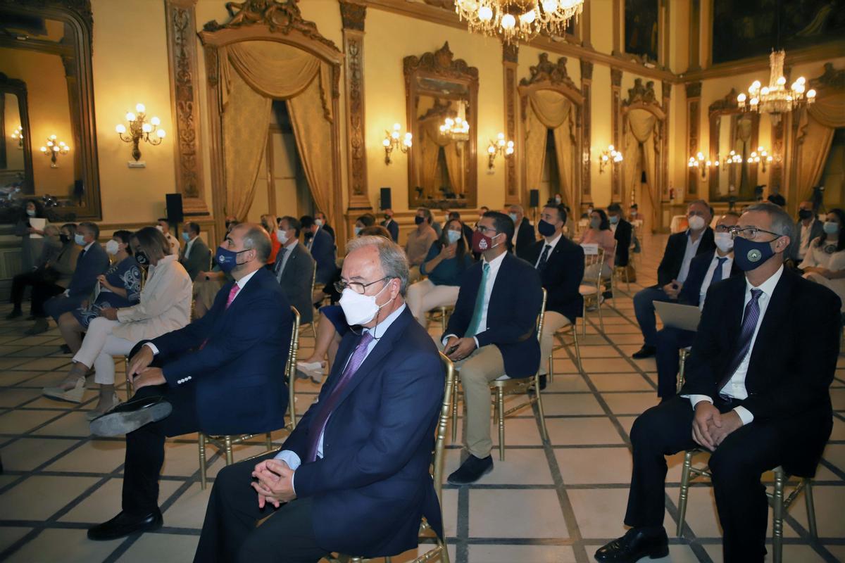 Asistentes al acto de presentación del Anuario Agroalimentario Asistentes al acto de presentación del Anuario Agroalimentario