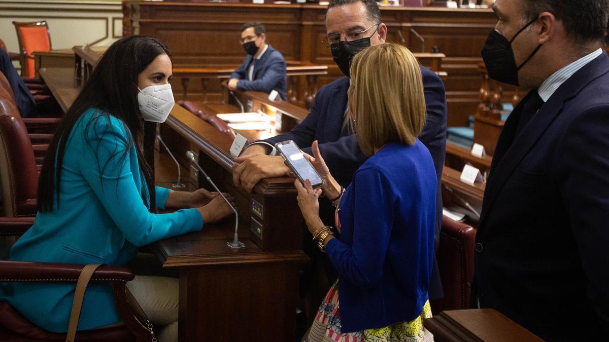 Pleno del Parlamento de Canarias