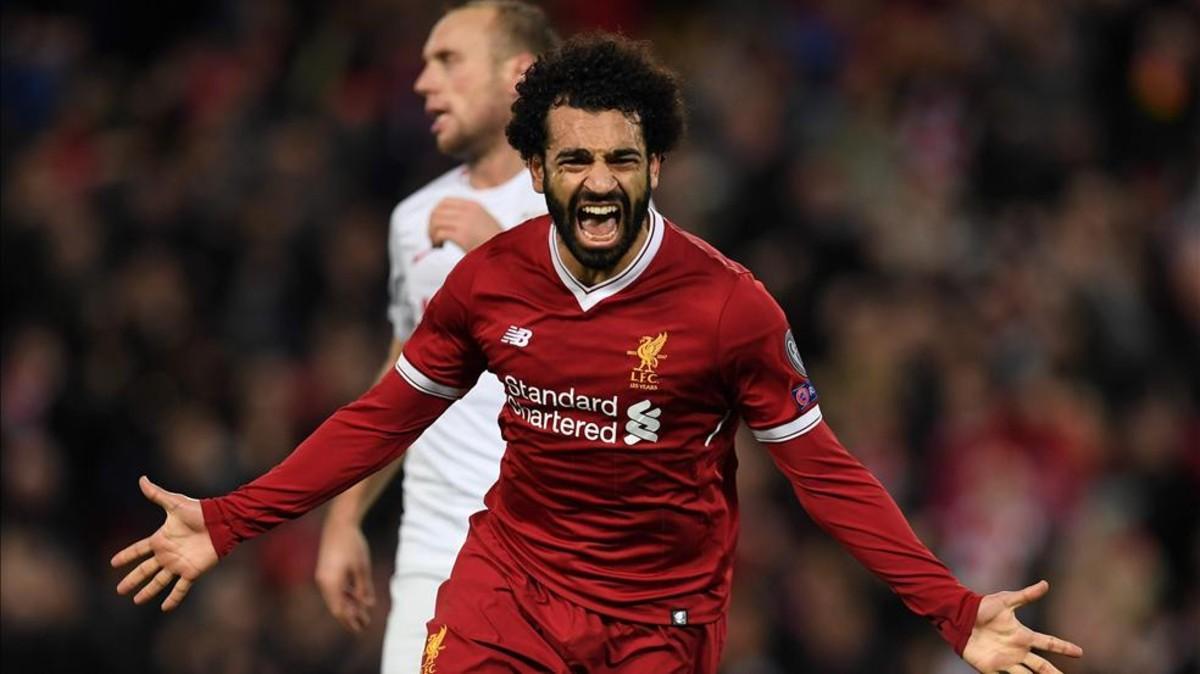 Salah celebrando un gol con la camiseta del Liverpool