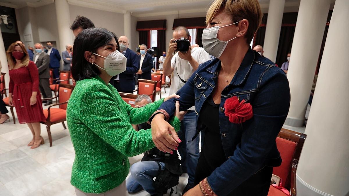 Carolina Darias rinde visita a Tenerife