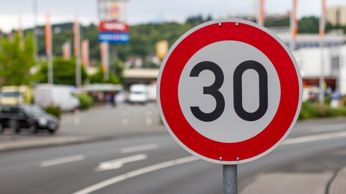 Los nuevos límites de velocidad de 20 y 30 km/h en ciudad entrarán en vigor el 11 de mayo
