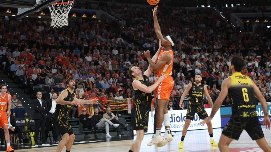 La exhibición de Kameron Taylor en la victoria de Valencia Basket frente a La Laguna Tenerife