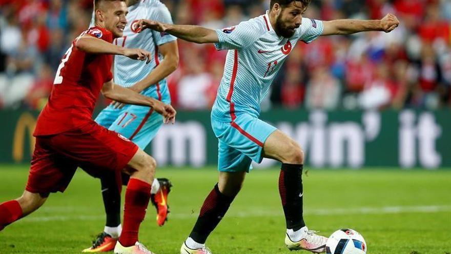 Turquía vence y mantiene vivo el sueño (0-2)