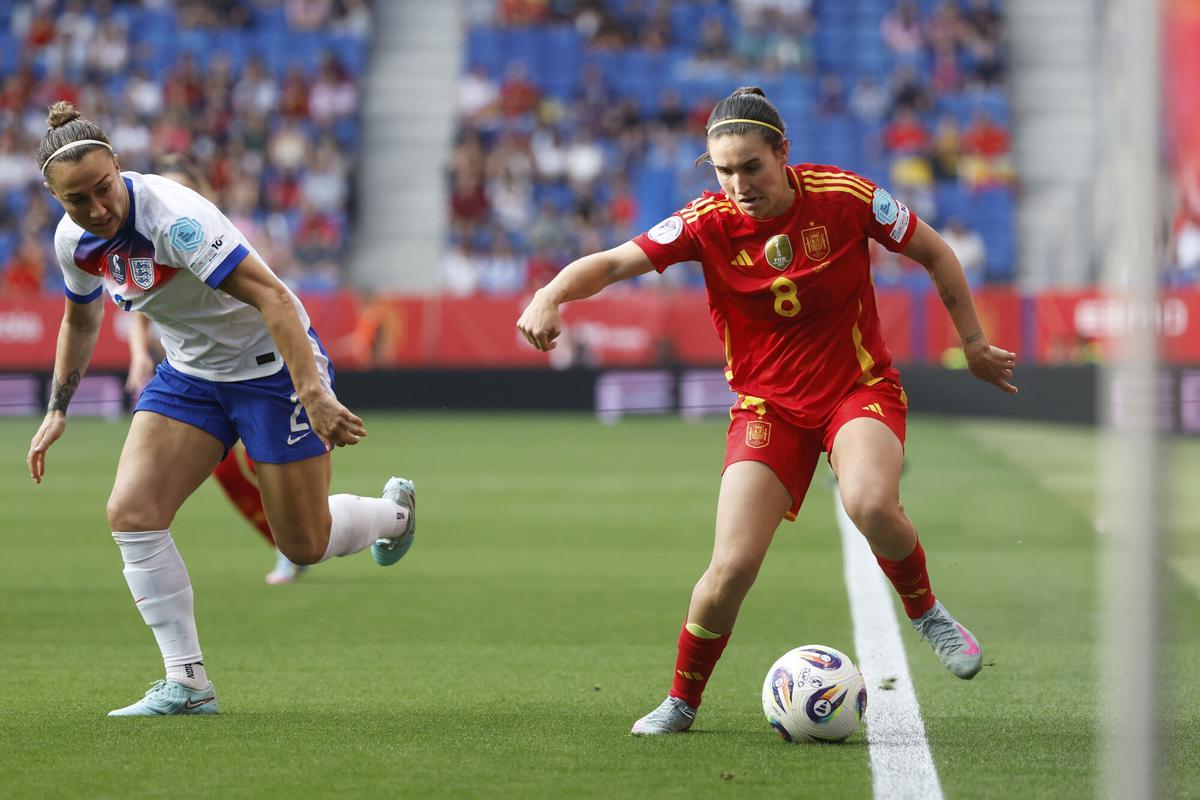 Mariona Caldentey, en un partido con la selección