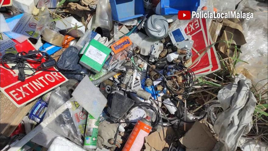 Denuncian a cuatro empresas por vertidos ilegales de residuos en Málaga