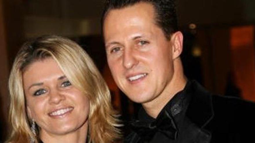 Schumacher, con su esposa Corinna, en una imagen de archivo.